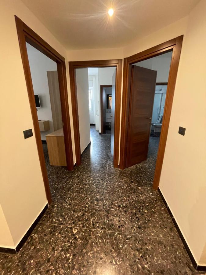 Due Passi Dal Mare Hotel Savona Eksteriør billede