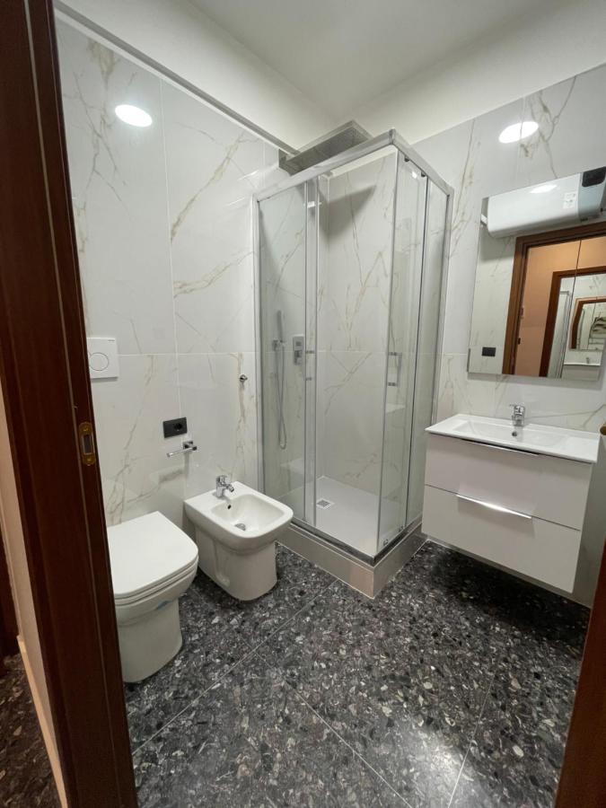 Due Passi Dal Mare Hotel Savona Eksteriør billede