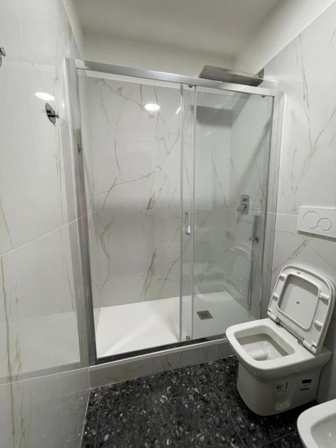 Due Passi Dal Mare Hotel Savona Eksteriør billede