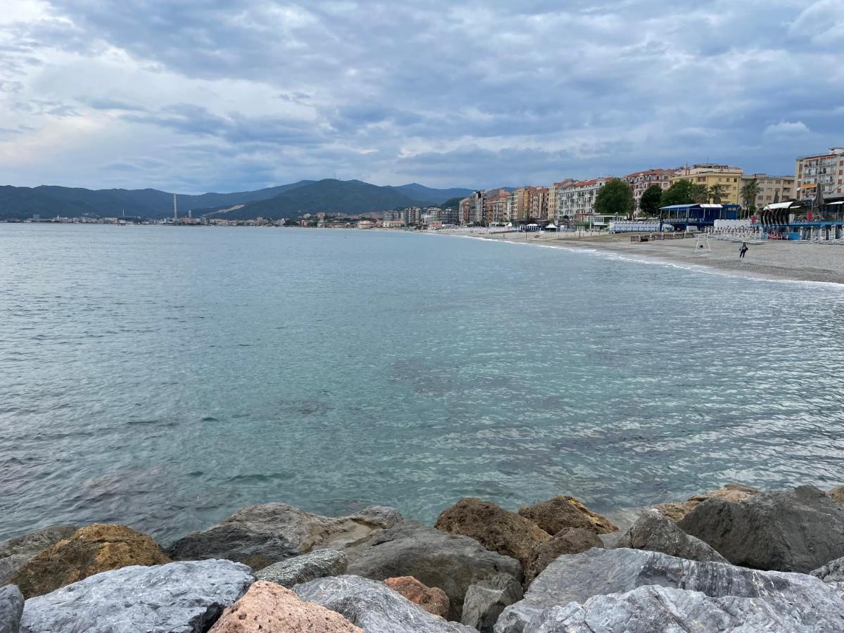 Due Passi Dal Mare Hotel Savona Eksteriør billede
